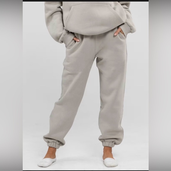 COMFRT Travel Essentials Set - Picture 10 of 10